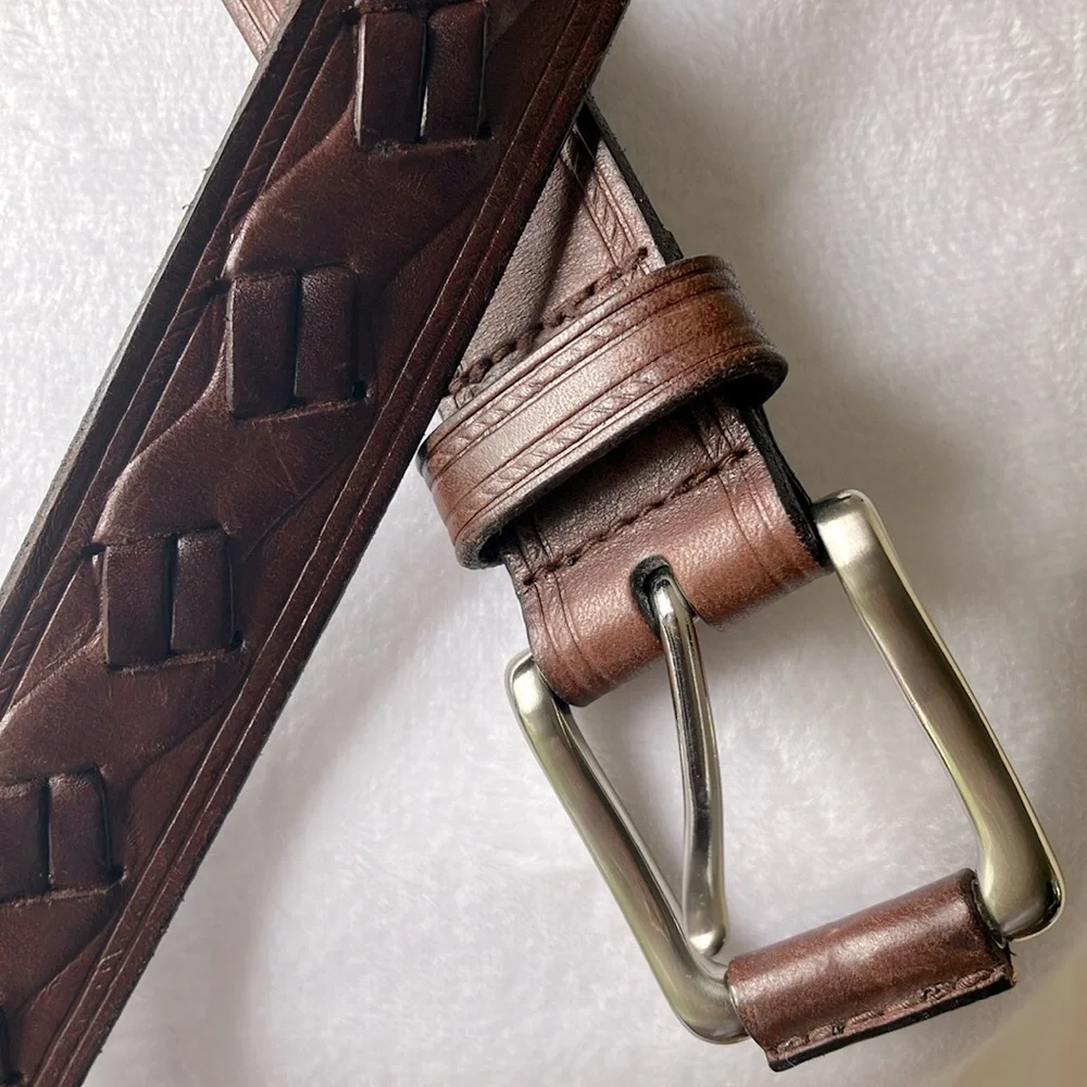 Amanda Smith Women’s Brown Leather Belt